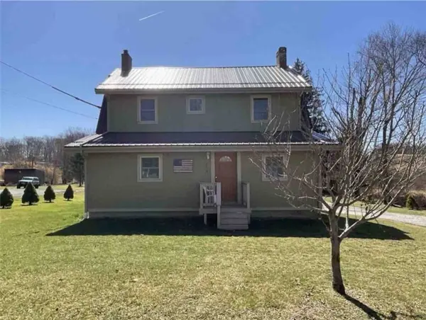 710 Herman Road, Summit Twp - But, PA 16002