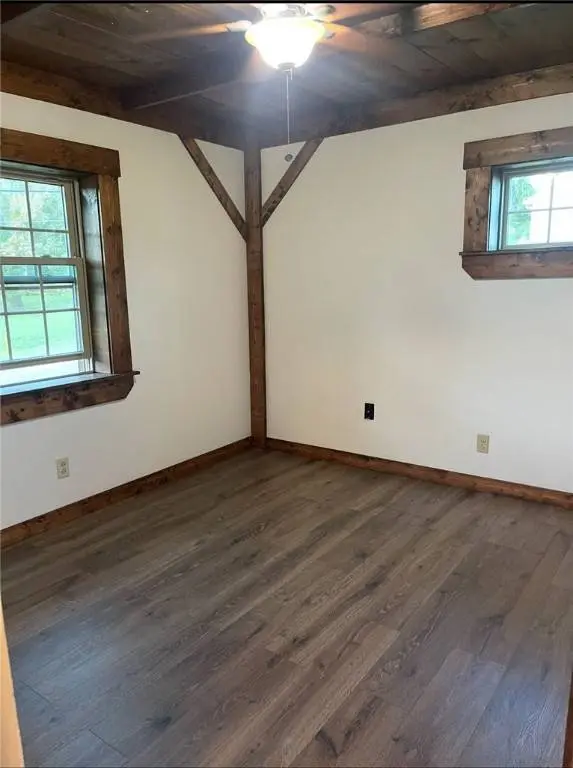 710 Herman Road, Summit Twp - But, PA 16002
