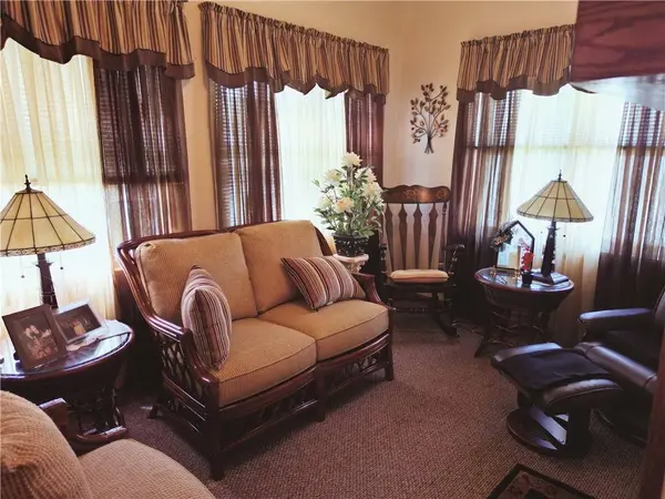 102 Manor Court, Center Twp - But, PA 16001