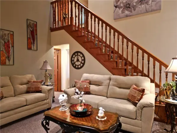 102 Manor Court, Center Twp - But, PA 16001
