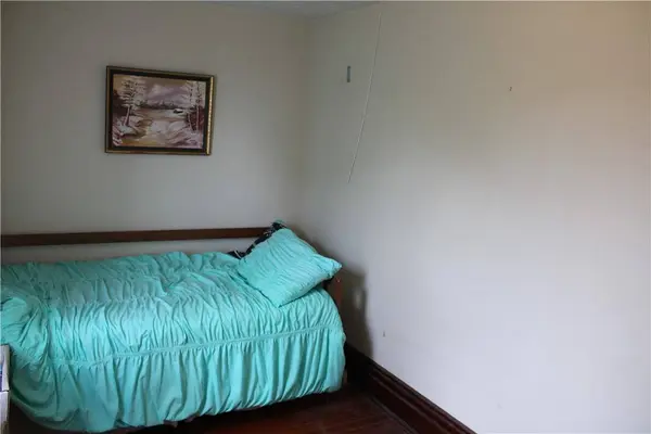339 W Ross Street, PA 16262