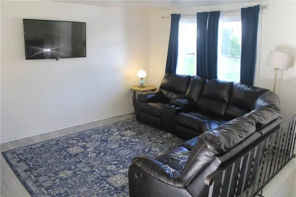 311 Chestnut Dr, Center Twp, PA 16001