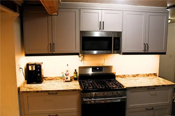 118 Twin Lakes Ln, Jefferson Twp, PA 16002