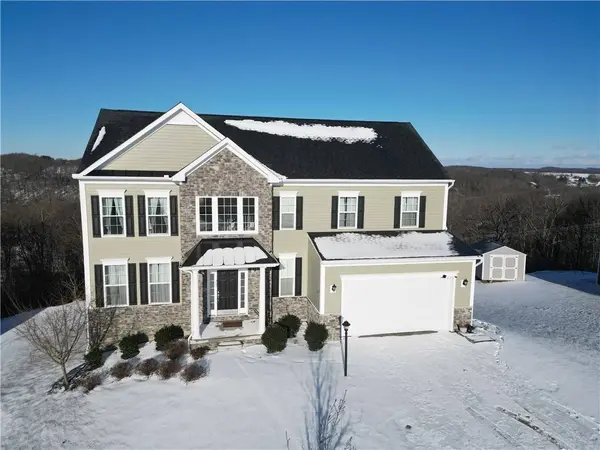 207 Wyncrest Dr, Twp Of But Nw, PA 16001