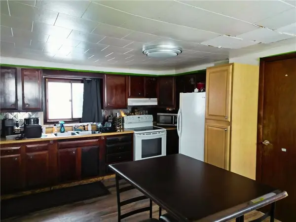 328 3rd Street, City Of But Ne, PA 16001