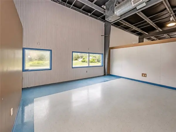 640 Evans City Rd, Connoquenessing Boro, PA 16001