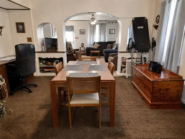 223 Connoquenessing Main St, Connoquenessing Boro, PA 16027
