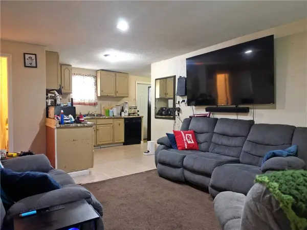 1119 Layton Rd, Oakland Twp, PA 16001