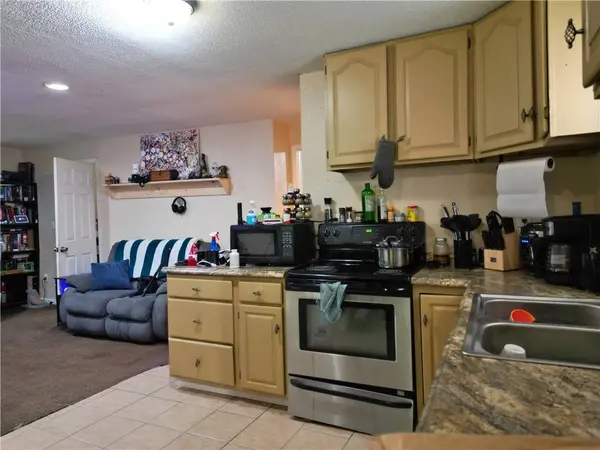 1119 Layton Rd, Oakland Twp, PA 16001