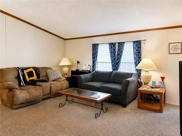 325 N Chestnut St, City Of But Nw, PA 16001