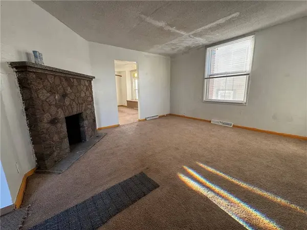 842 Cedar Avenue, Sharon, PA 16146