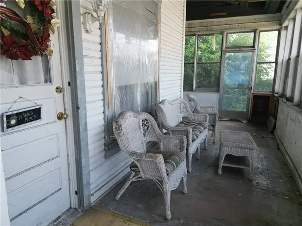 213 E Brady St, City Of But Ne, PA 16001