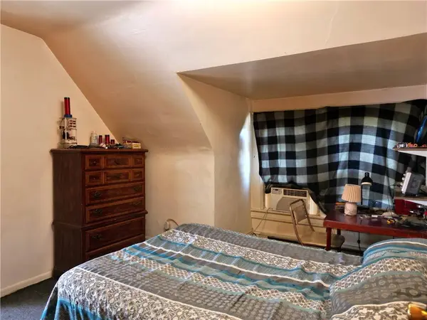 213 E Brady St, City Of But Ne, PA 16001