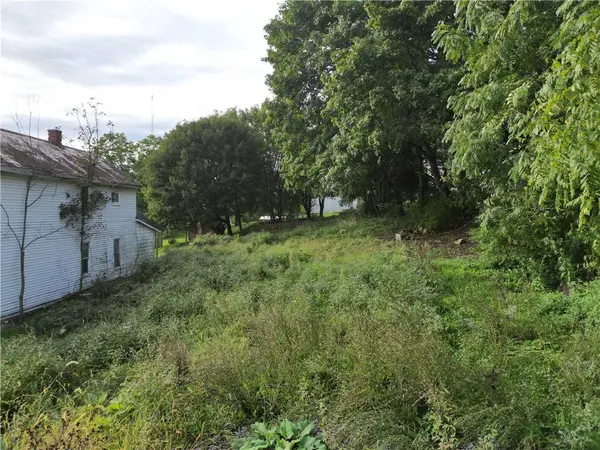 221 Washington St, Parker City, PA 16049