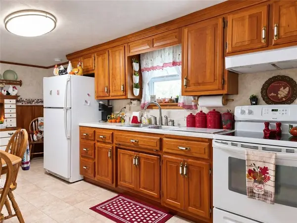 406 Herman Road, Summit Twp, PA 16002