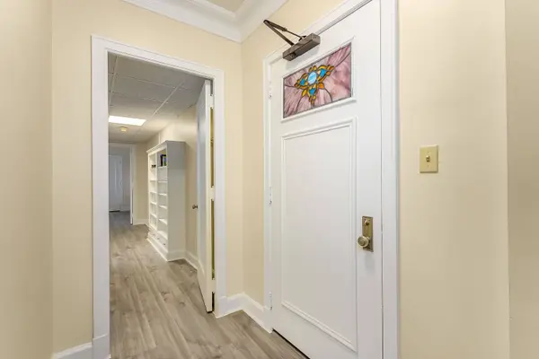 115 S Rutan St, Wichita, KS 67218