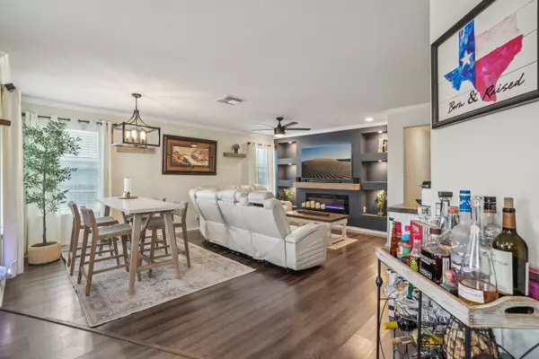 San Antonio, TX 78252-4467,6419 Legato Curv