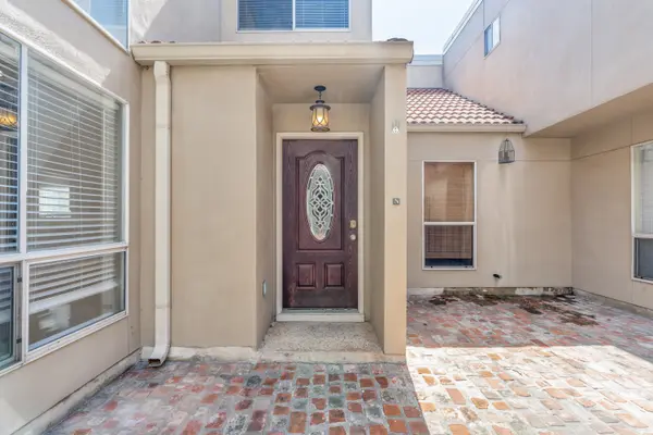 201 W Craig Pl #N, San Antonio, TX 78212-3468