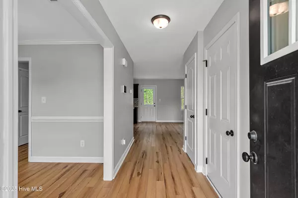 819 Tuscarora TRL, Jacksonville, NC 28546