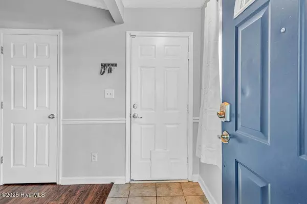 304 Carlisle CT, Jacksonville, NC 28540