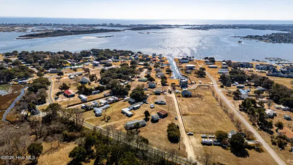 176 Swan Point RD, Sneads Ferry, NC 28460