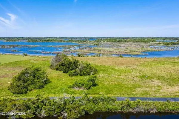 23 Hunter Heath DR, North Topsail Beach, NC 28460