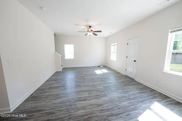 618 Osprey Landing DR, Holly Ridge, NC 28445