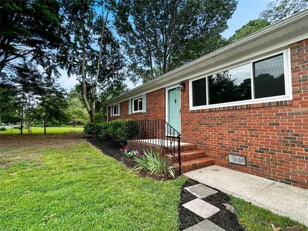 805 Woodstock RD, Virginia Beach, VA 23464