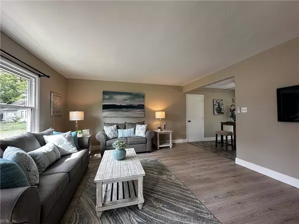 825 Round Bay CIR, Norfolk, VA 23502