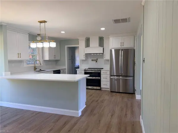 5304 Gale DR, Virginia Beach, VA 23464