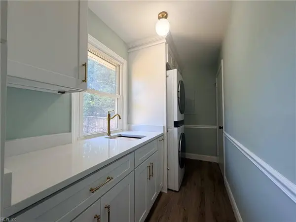 5304 Gale DR, Virginia Beach, VA 23464