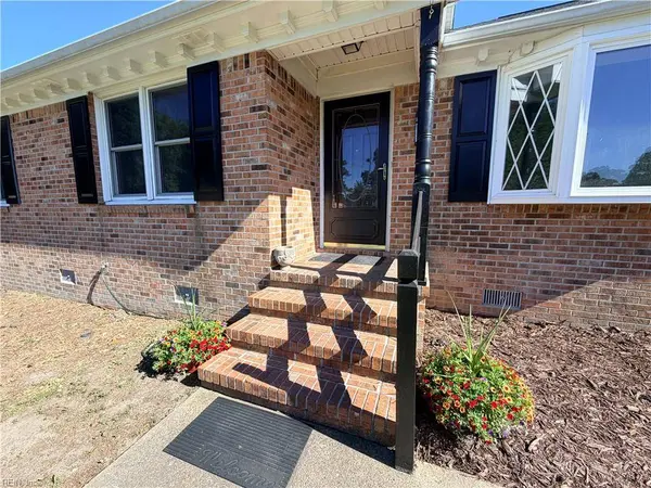 5304 Gale DR, Virginia Beach, VA 23464