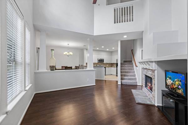 55 Scarlet Woods CT, The Woodlands, TX 77380