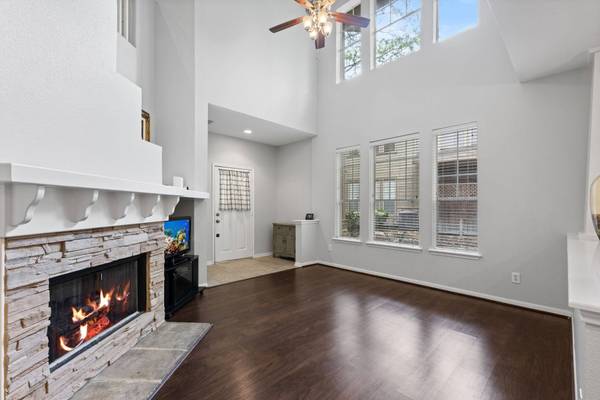 55 Scarlet Woods CT, The Woodlands, TX 77380