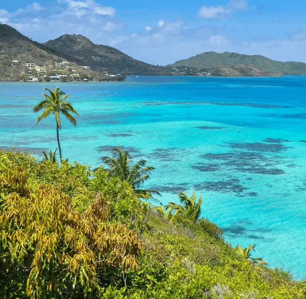 Blue and White Simple Best Places Trip Instagram Post (2)