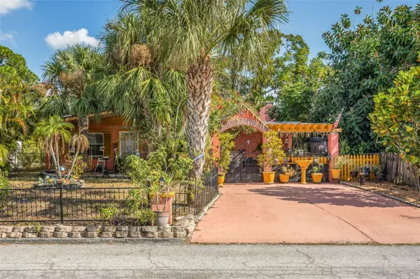 305 N LAUBER WAY, Tampa, FL 33609