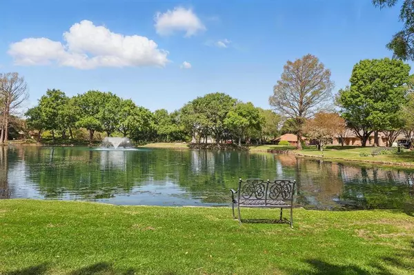 2514 Lake Bend Terrace, Carrollton, TX 75006