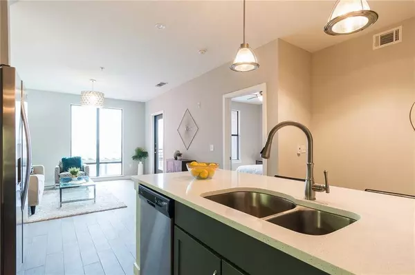 5609 Smu Boulevard #310, Dallas, TX 75206