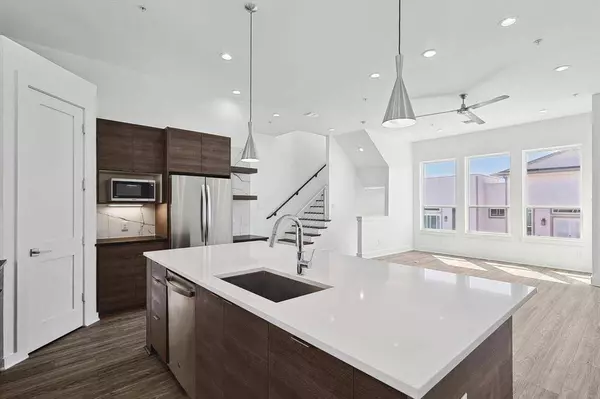 2235 Lovedale Avenue #102, Dallas, TX 75235