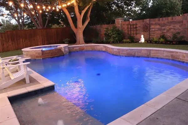 3909 Sharondale Drive, Flower Mound, TX 75022