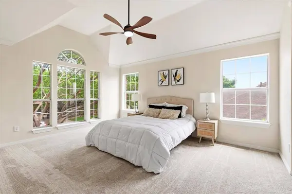 634 Meadowcrest Drive, Highland Village, TX 75077