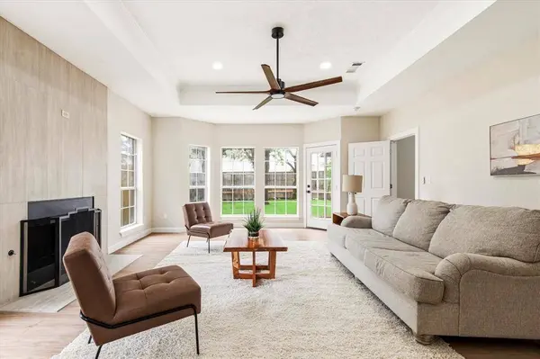 634 Meadowcrest Drive, Highland Village, TX 75077