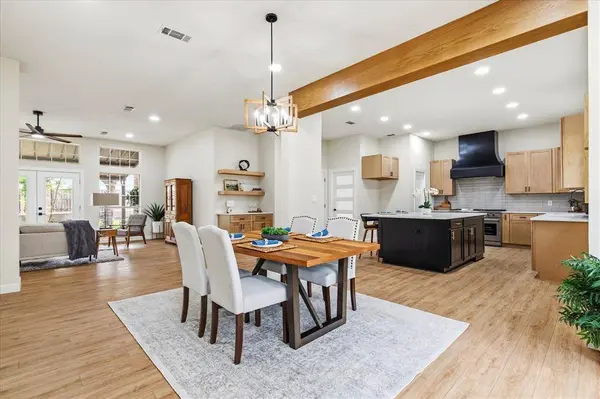 634 Meadowcrest Drive