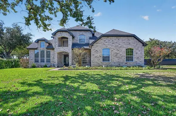 106 Mustang Trail, Shady Shores, TX 76208