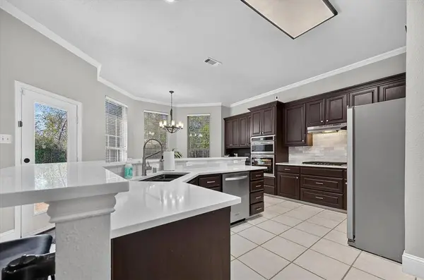 106 Mustang Trail, Shady Shores, TX 76208