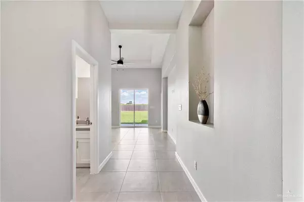 3504 Monte Cielo DR, Weslaco, TX 78599