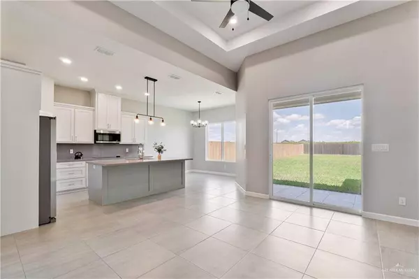 3504 Monte Cielo DR, Weslaco, TX 78599