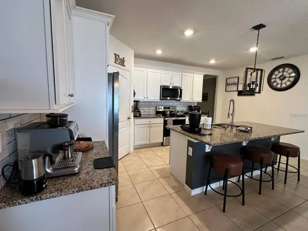 649 COMSTOCK DR, Deltona, FL 32738