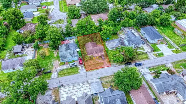 4305 Castor ST, Houston, TX 77022