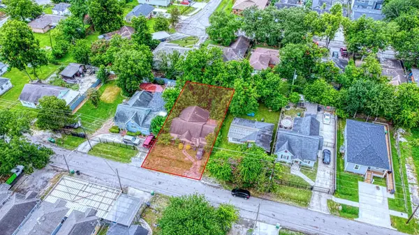 4305 Castor ST, Houston, TX 77022